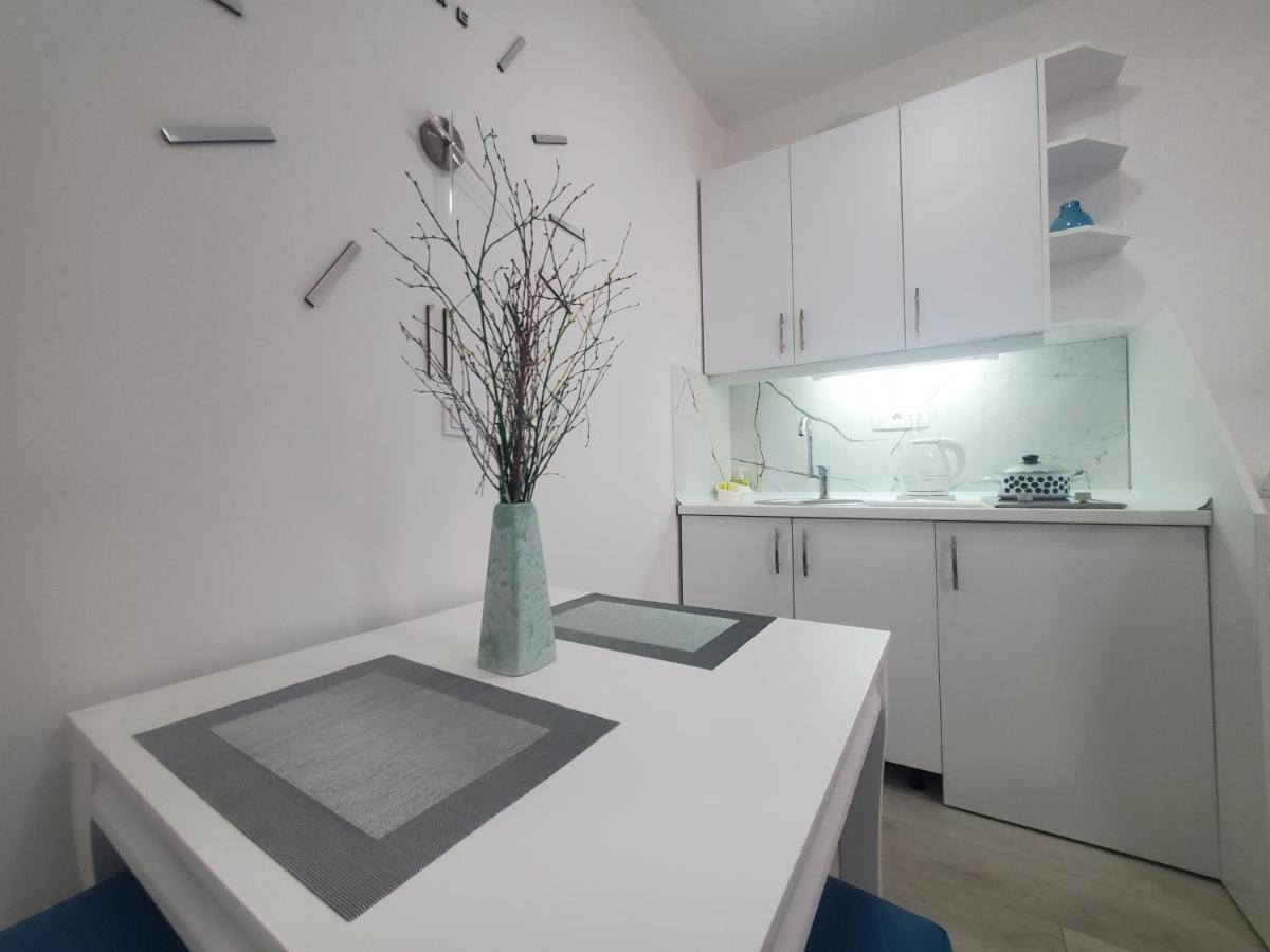 Egon Apartments Будва Экстерьер фото